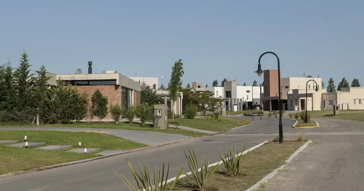 Barrios cerrados de La Plata enfrentan cambios en la facturación de agua potable