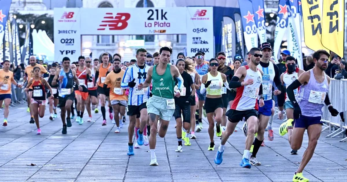 Casi 4.000 corredores desbordaron las calles de La Plata en la Media Maratón récord