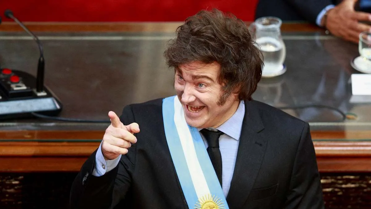 El empleo privado crece en Argentina y mitiga despidos en el sector público