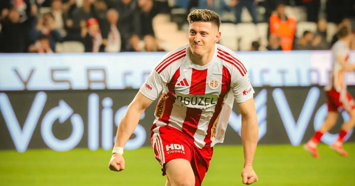 Estudiantes busca reforzar su ataque con Adolfo Gaich en negociaciones avanzadas