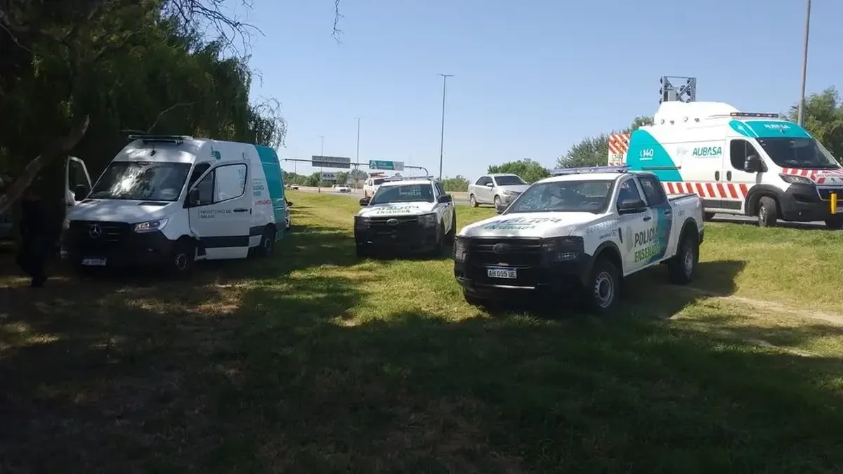 Hallan un cuerpo sin vida en la Autopista Buenos Aires - La Plata, generando conmoción en la región