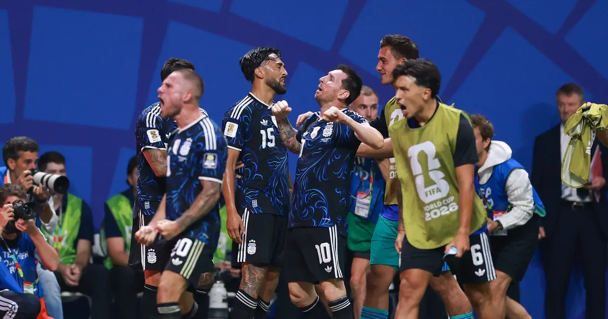 La pasión se desborda en La Plata mientras la Selección argentina busca el título ante Inglaterra