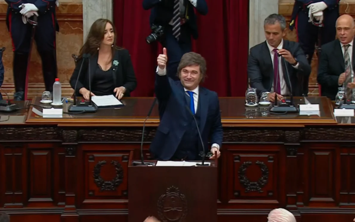 Milei promete reformas estructurales que afectan a empresarios y opositores en La Plata