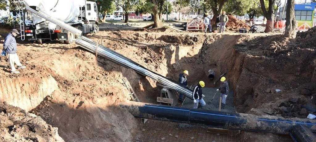 Obra del Acueducto Norte: vecinos de Gonnet y Villa Castells aún sin suministro de agua