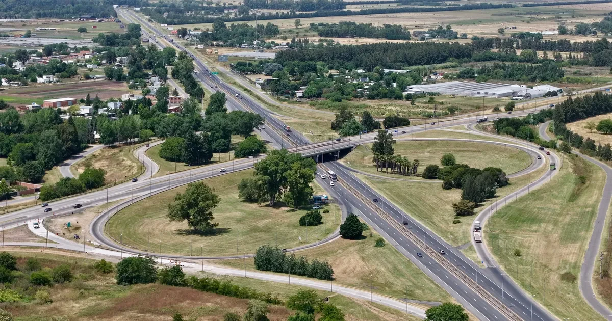 Obras de AUBASA en La Plata mejorarán la seguridad en la Ruta 2 para los automovilistas