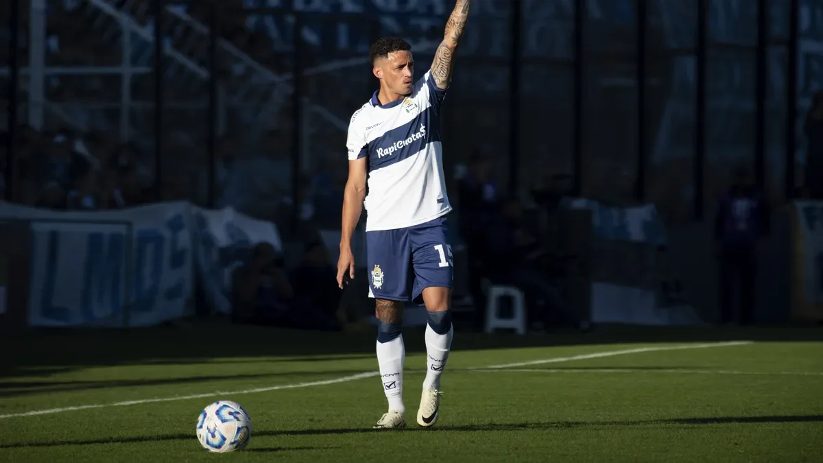 Pintado deja Gimnasia y asume en Nacional: impacto en el fútbol local y sus hinchas