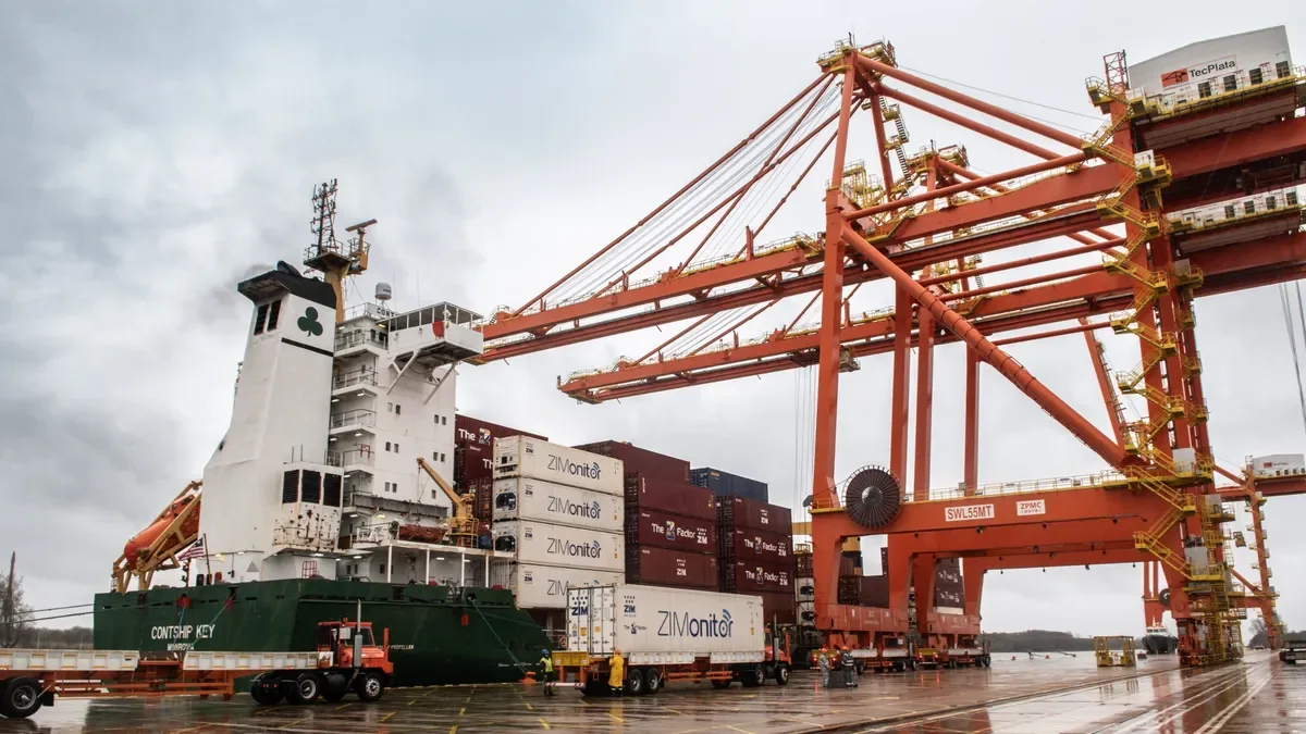 Propuesta de vecinos de Ensenada para renombrar el Puerto La Plata genera debate público