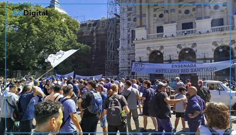 Protestas de trabajadores en el Astillero Río Santiago por salarios insuficientes