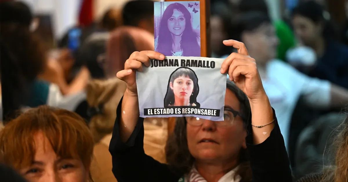 Tensión en La Plata: La familia de Johana Ramallo exige justicia en juicio crucial