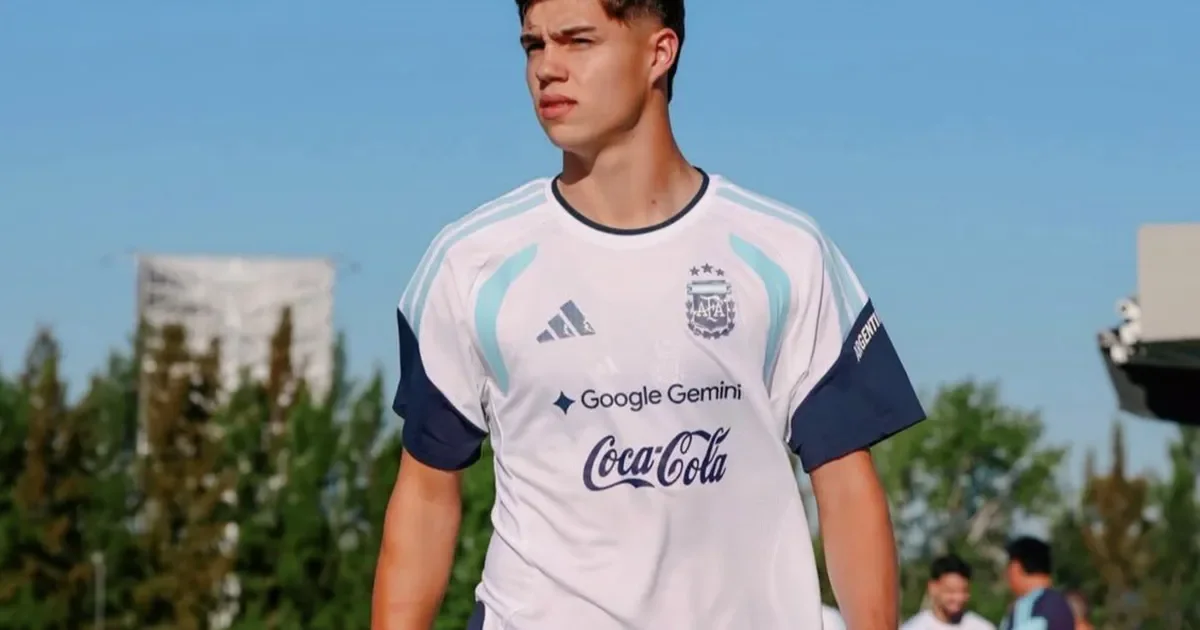 Tomás Palacios se destaca en el encuentro con la Selección argentina en La Plata