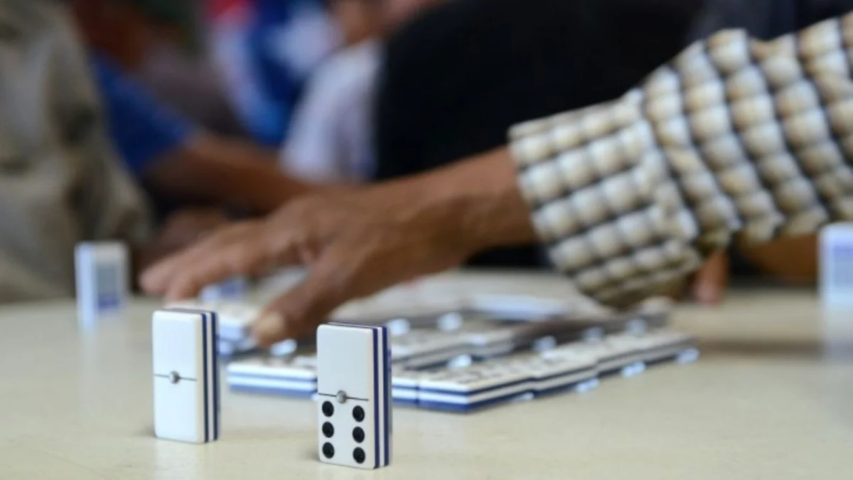 Vecinos de Ensenada se preparan para el emocionante Torneo de Dominó 'Dominando a Ciegas